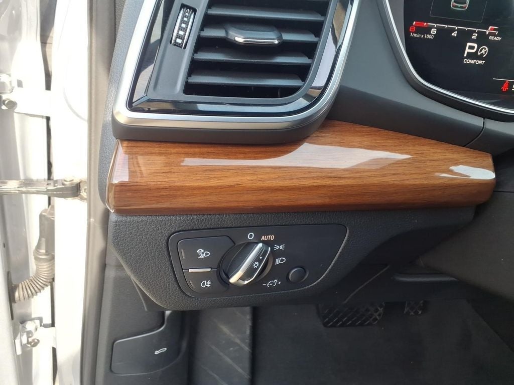 2023 Audi Q5 45 S line Premium quattro