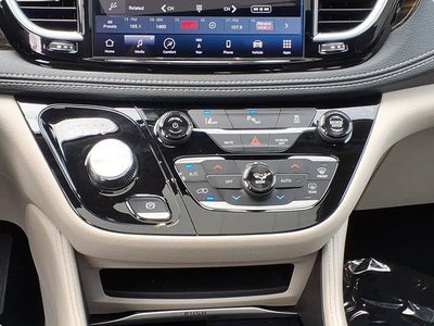 2023 Chrysler Pacifica Hybrid Limited