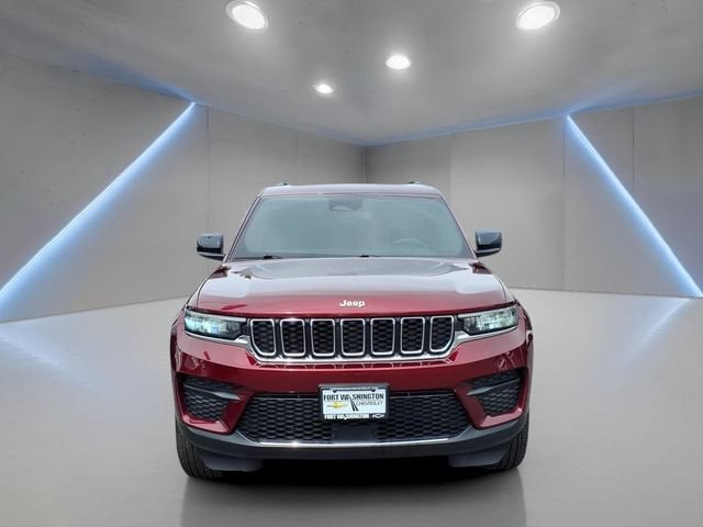 2024 Jeep Grand Cherokee Laredo X 4x4