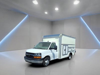 2022 Chevrolet Express Cutaway 3500 Work Van