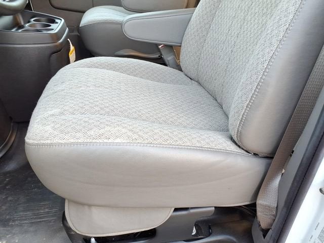 2022 Chevrolet Express Cutaway 3500 Work Van