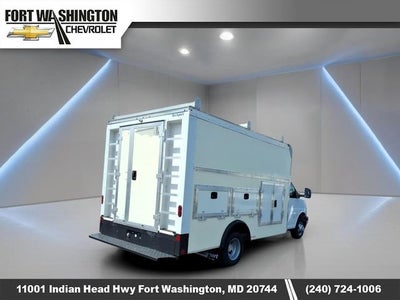 2022 Chevrolet Express Cutaway 3500 Work Van