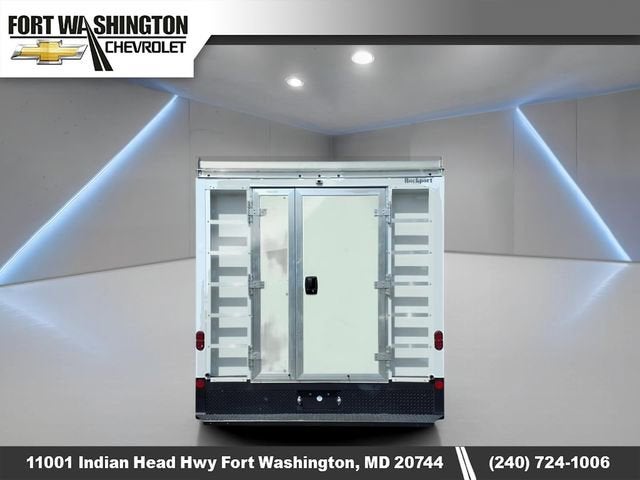 2022 Chevrolet Express Cutaway 3500 Work Van