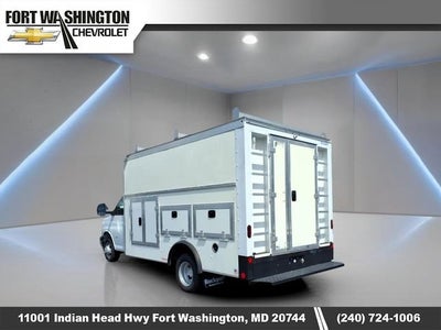 2022 Chevrolet Express Cutaway 3500 Work Van