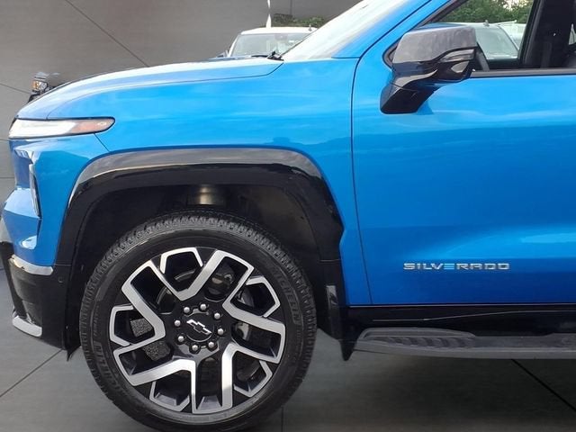 2025 Chevrolet Silverado EV RST - Max Range