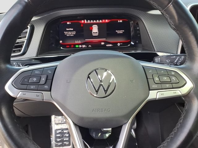 2024 Volkswagen Atlas Cross Sport 2.0T SEL R-Line