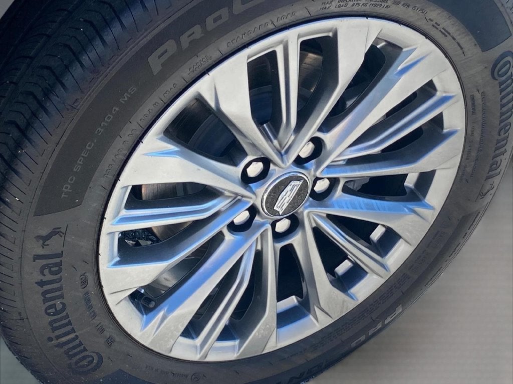 2025 Cadillac XT4 Premium Luxury