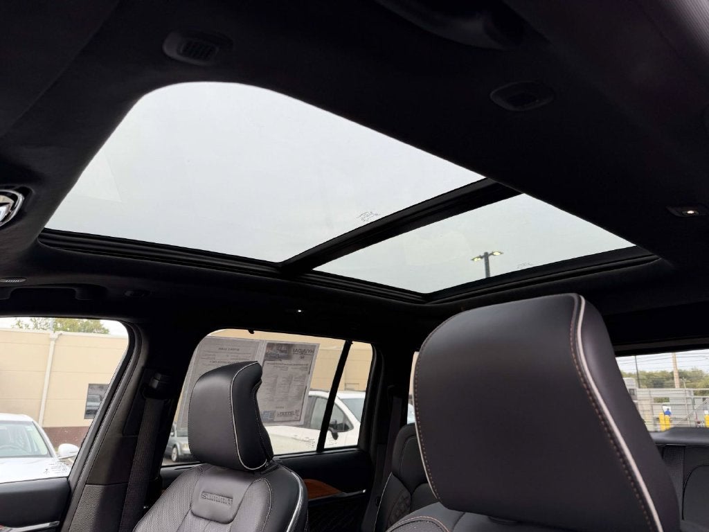 2022 Jeep Grand Cherokee Summit Reserve