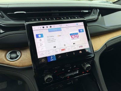 2022 Jeep Grand Cherokee Summit Reserve