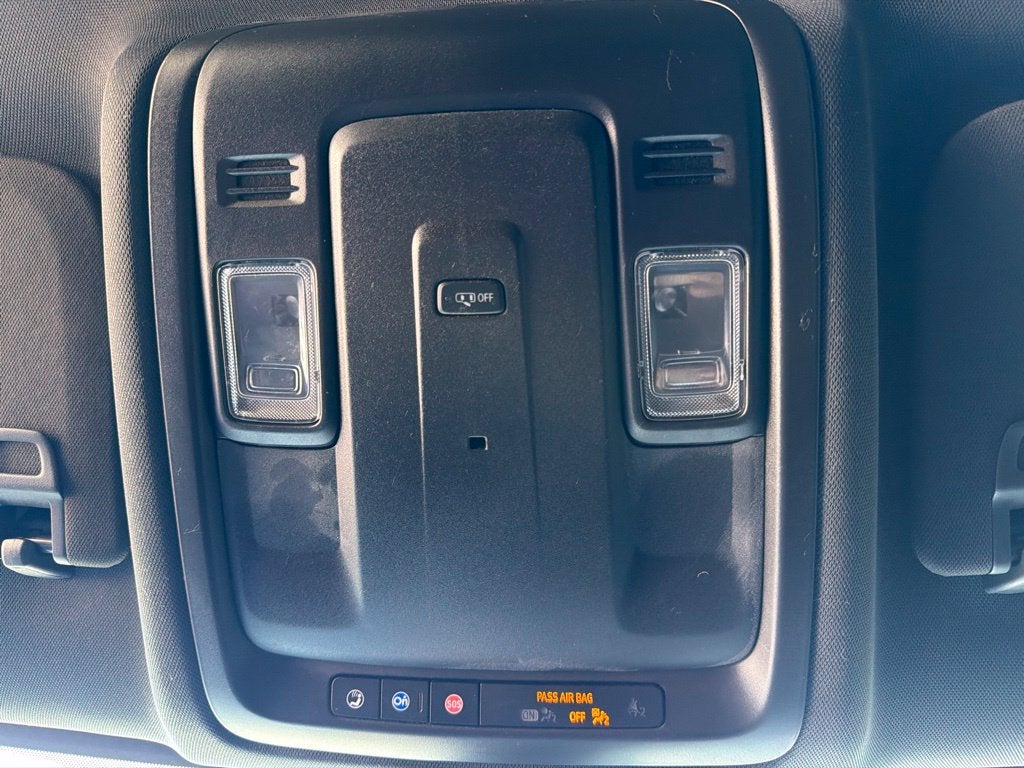 2022 Chevrolet Suburban 4dr 4x4