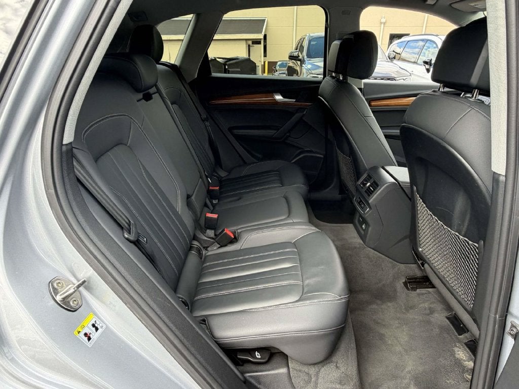 2023 Audi Q5 45 S line Premium quattro