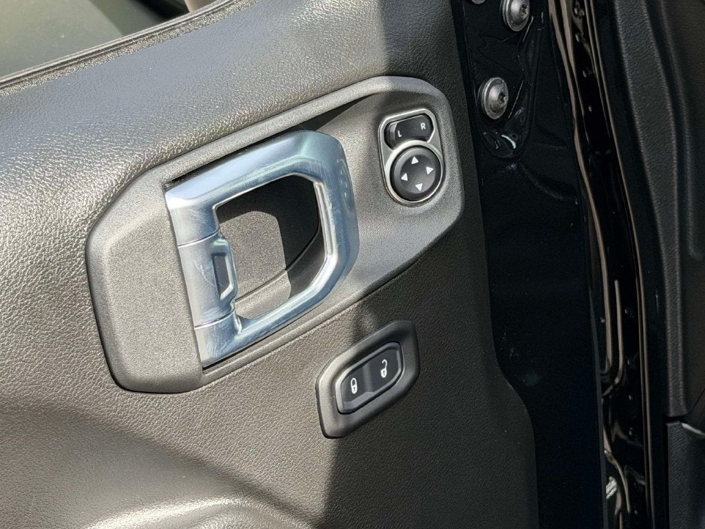2027 Jeep Wrangler WRANGLER 4-DOOR SPORT S