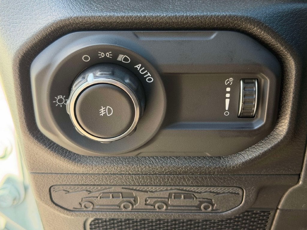 2027 Jeep Wrangler WRANGLER 4-DOOR SPORT S