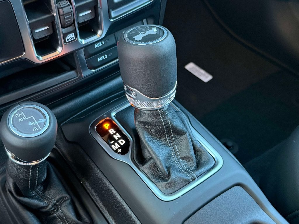 2027 Jeep Wrangler WRANGLER 4-DOOR SAHARA
