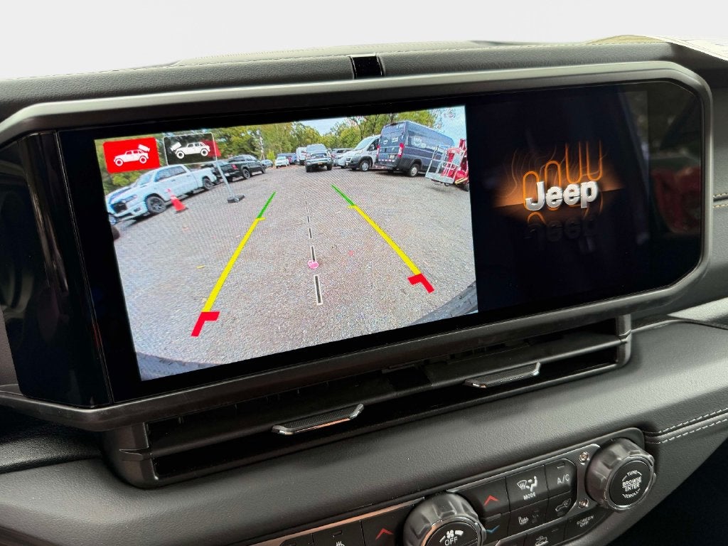 2027 Jeep Wrangler WRANGLER 4-DOOR SAHARA