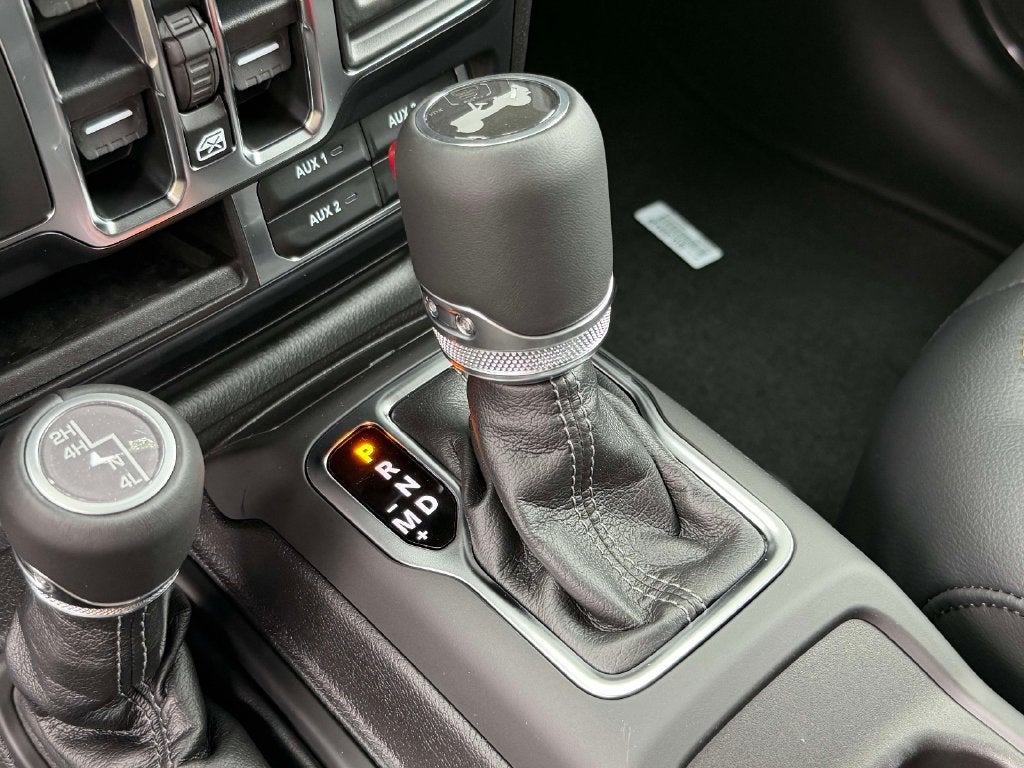 2027 Jeep Wrangler WRANGLER 4-DOOR SAHARA