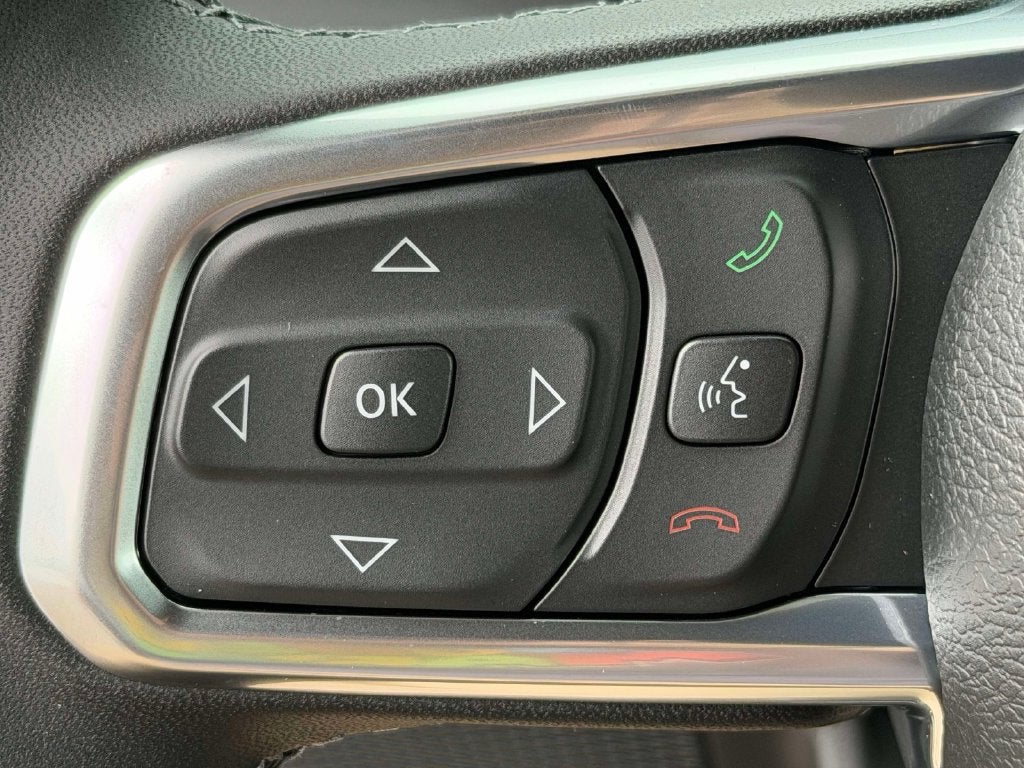 2027 Jeep Wrangler WRANGLER 4-DOOR SAHARA