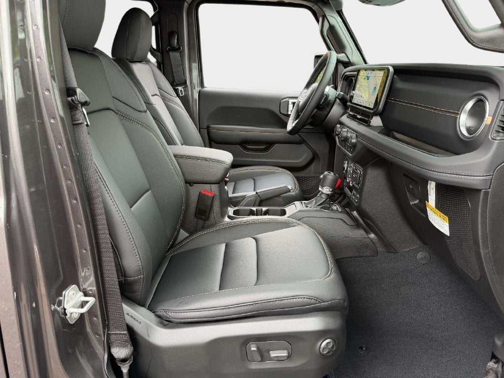 2027 Jeep Wrangler WRANGLER 4-DOOR SAHARA