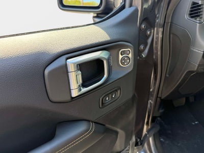 2027 Jeep Wrangler WRANGLER 4-DOOR SAHARA