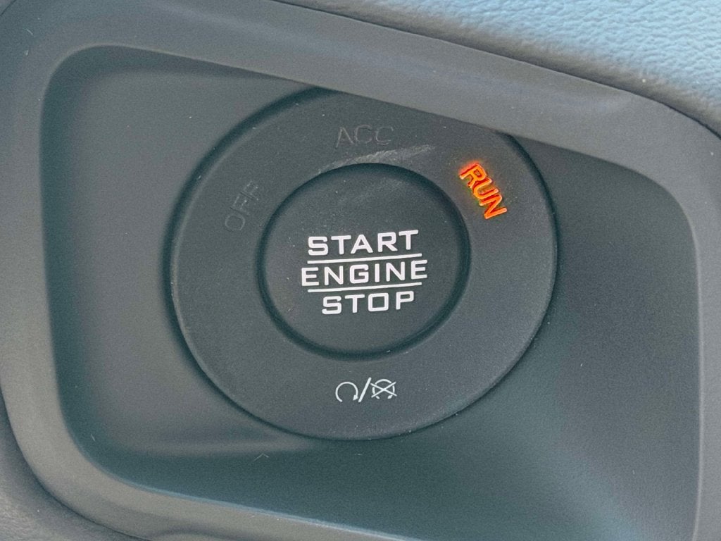2027 Jeep Wrangler WRANGLER 4-DOOR SAHARA