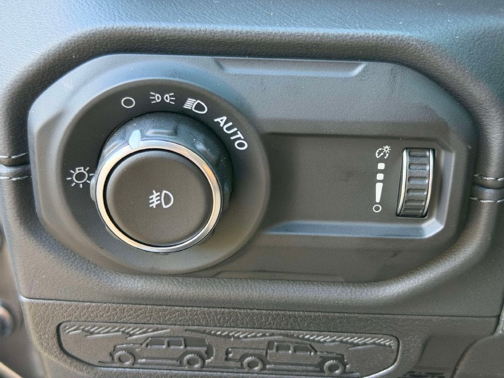 2027 Jeep Wrangler WRANGLER 4-DOOR SAHARA