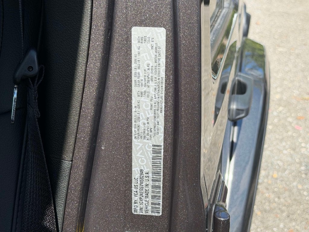 2027 Jeep Wrangler WRANGLER 4-DOOR SAHARA