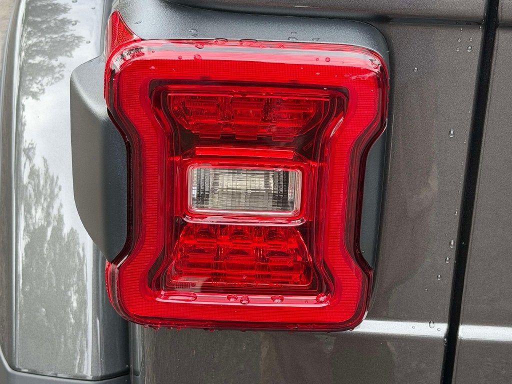 2027 Jeep Wrangler WRANGLER 4-DOOR RUBICON