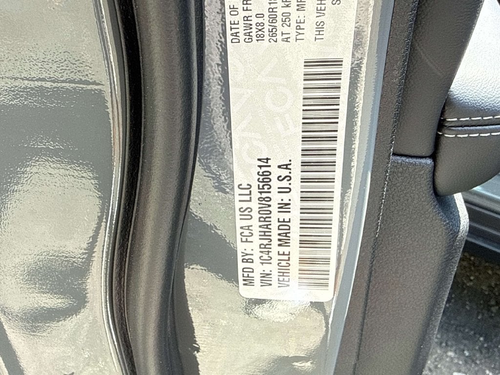 2027 Jeep Grand Cherokee GRAND CHEROKEE LAREDO ALTITUDE 4X4