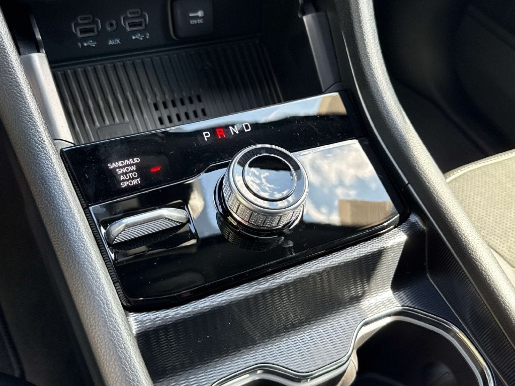 2027 Jeep Grand Cherokee GRAND CHEROKEE LAREDO ALTITUDE 4X4
