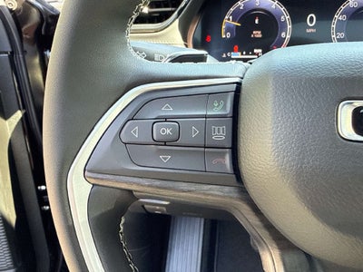 2027 Jeep Grand Cherokee GRAND CHEROKEE LAREDO ALTITUDE 4X4