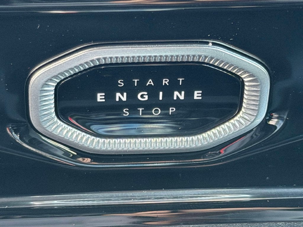2027 Jeep Grand Cherokee GRAND CHEROKEE LIMITED 4X4