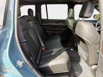 2027 Jeep Grand Cherokee GRAND CHEROKEE LIMITED 4X4