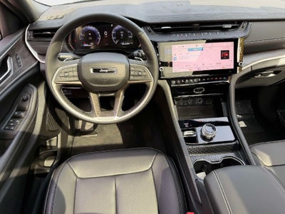 2027 Jeep Grand Cherokee GRAND CHEROKEE LIMITED 4X4