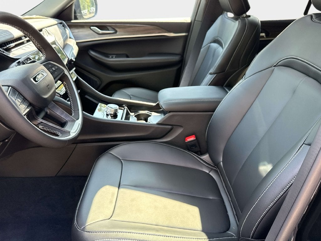 2027 Jeep Grand Cherokee GRAND CHEROKEE LIMITED 4X4