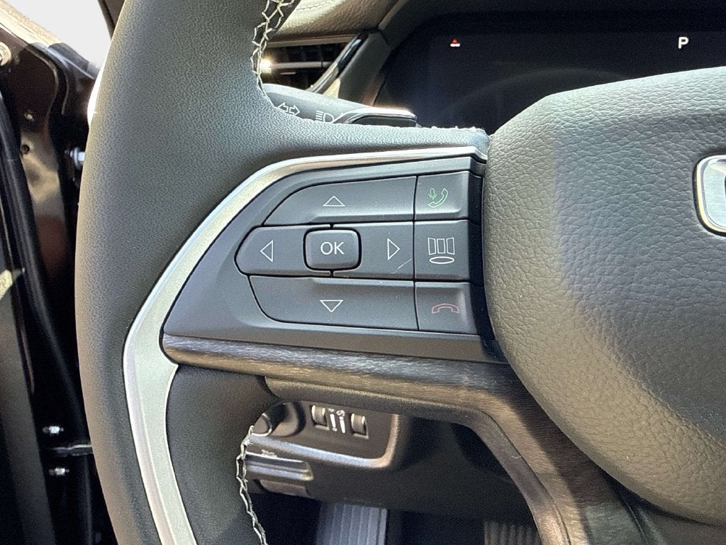 2027 Jeep Grand Cherokee GRAND CHEROKEE LIMITED 4X4
