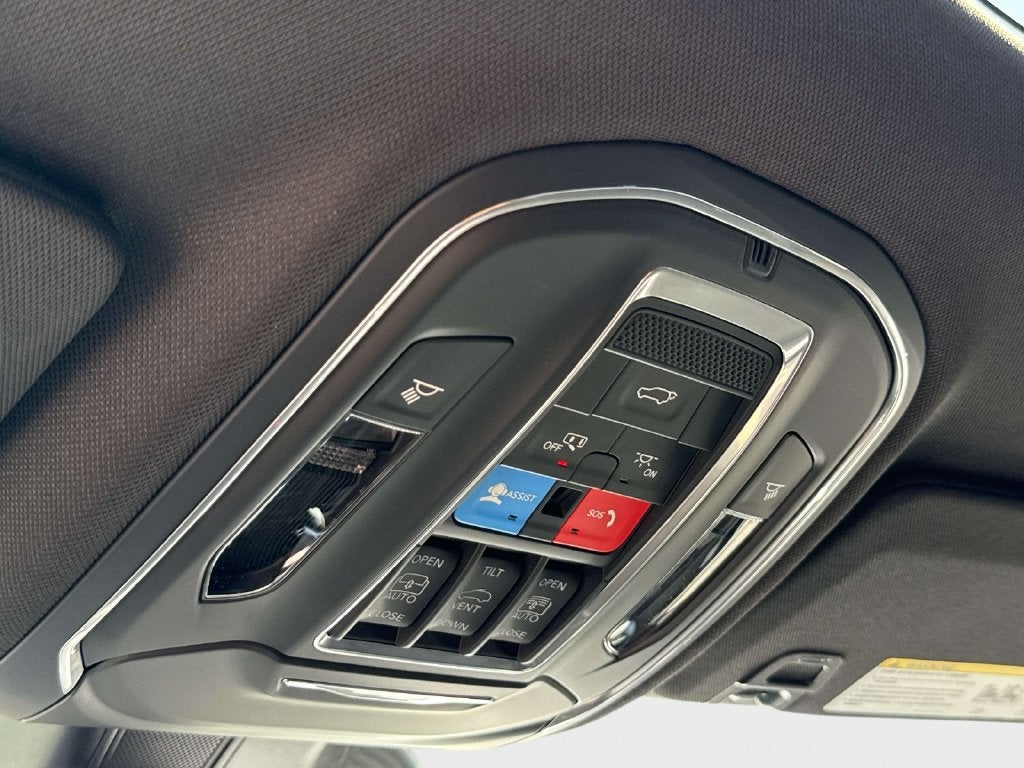 2027 Jeep Grand Cherokee GRAND CHEROKEE LIMITED 4X4