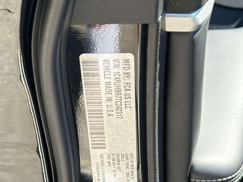 2026 Jeep Grand Cherokee GRAND CHEROKEE LIMITED 4X4