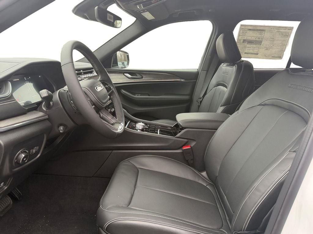 2025 Jeep Grand Cherokee GRAND CHEROKEE OVERLAND 4X4