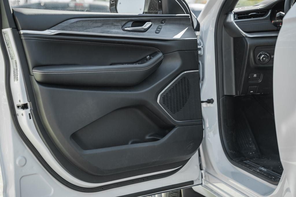 2025 Jeep Grand Cherokee Overland