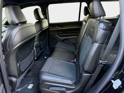 2027 Jeep Grand Cherokee GRAND CHEROKEE L LAREDO ALTITUDE 4X4