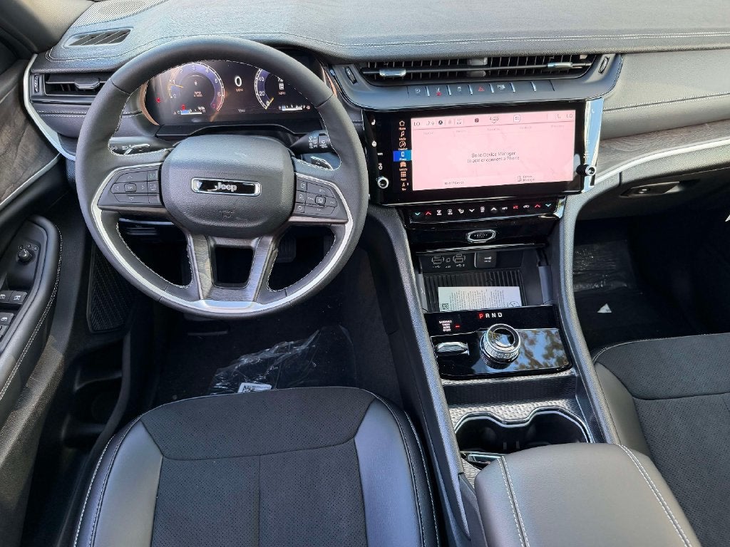 2027 Jeep Grand Cherokee GRAND CHEROKEE L LAREDO ALTITUDE 4X4