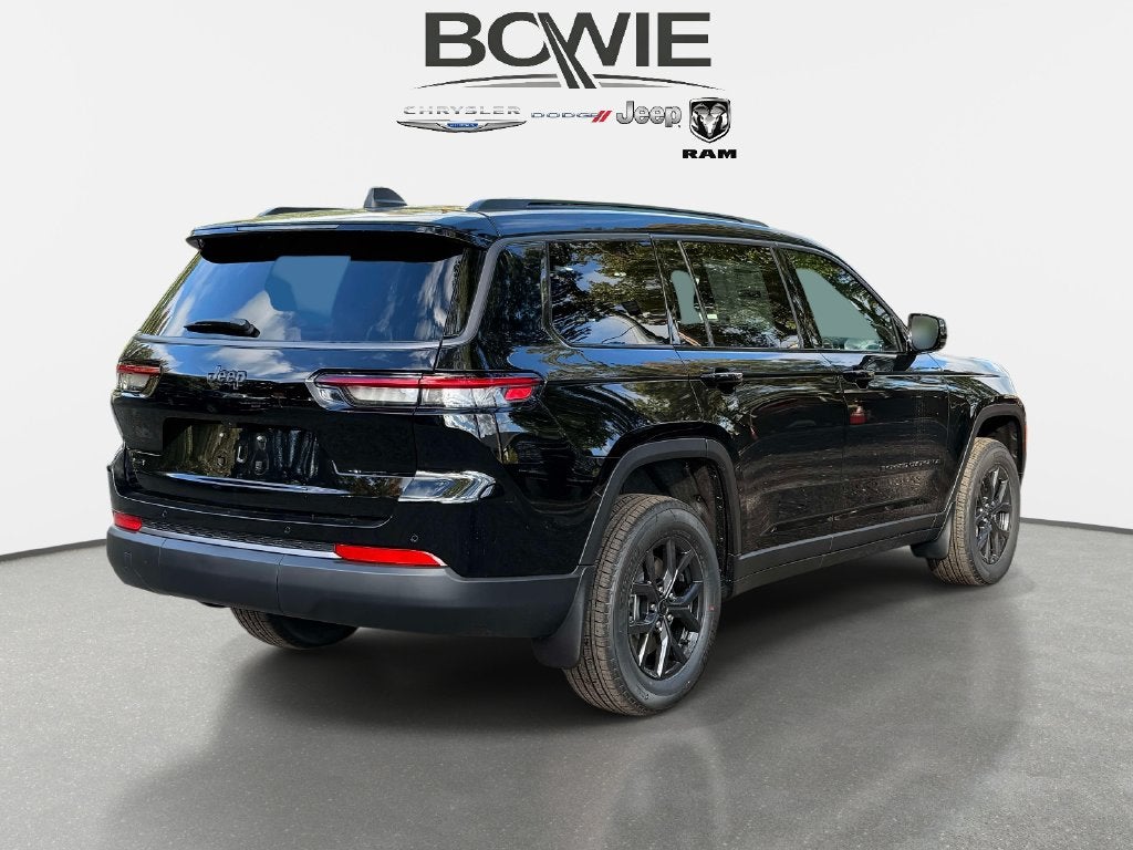 2027 Jeep Grand Cherokee GRAND CHEROKEE L LAREDO ALTITUDE 4X4