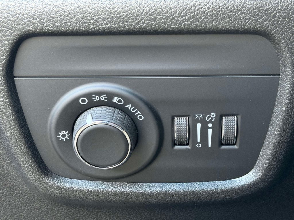 2027 Jeep Grand Cherokee GRAND CHEROKEE L LAREDO ALTITUDE 4X4