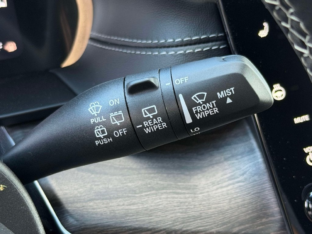 2027 Jeep Grand Cherokee GRAND CHEROKEE L LAREDO ALTITUDE 4X4