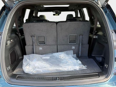 2027 Jeep Grand Cherokee GRAND CHEROKEE L LIMITED 4X4