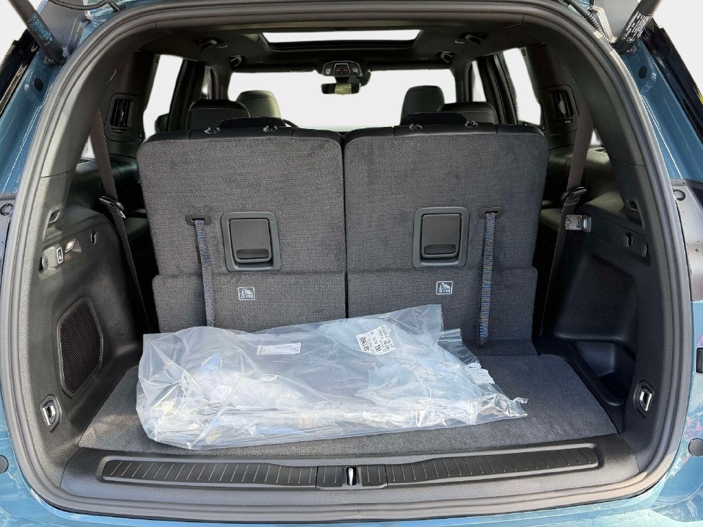 2027 Jeep Grand Cherokee GRAND CHEROKEE L LIMITED 4X4