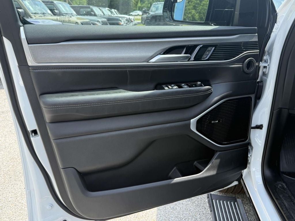 2026 Jeep Grand Wagoneer Limited Reserve 4x4