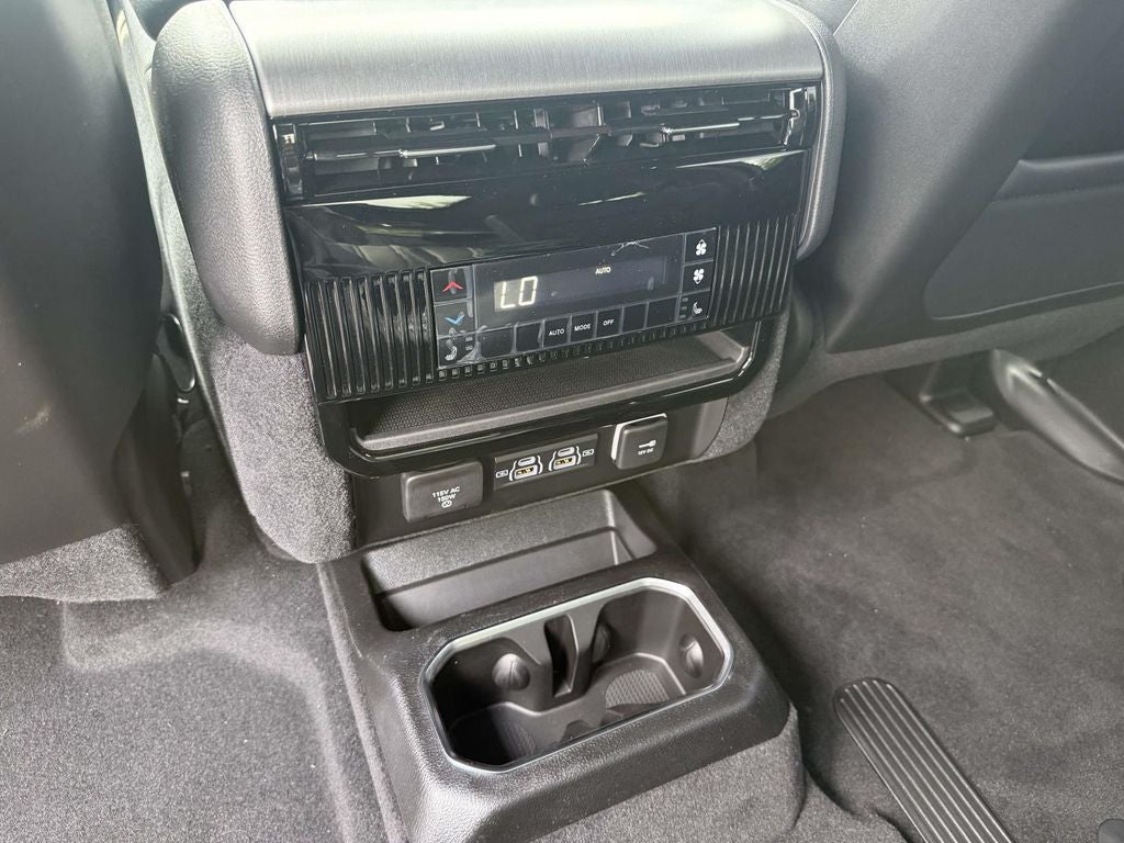 2026 Jeep Grand Wagoneer Limited Reserve