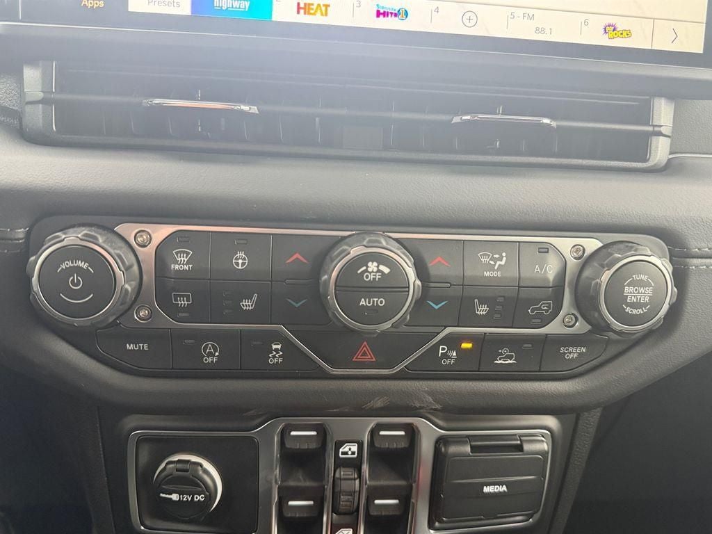 2026 Jeep Gladiator Mojave X
