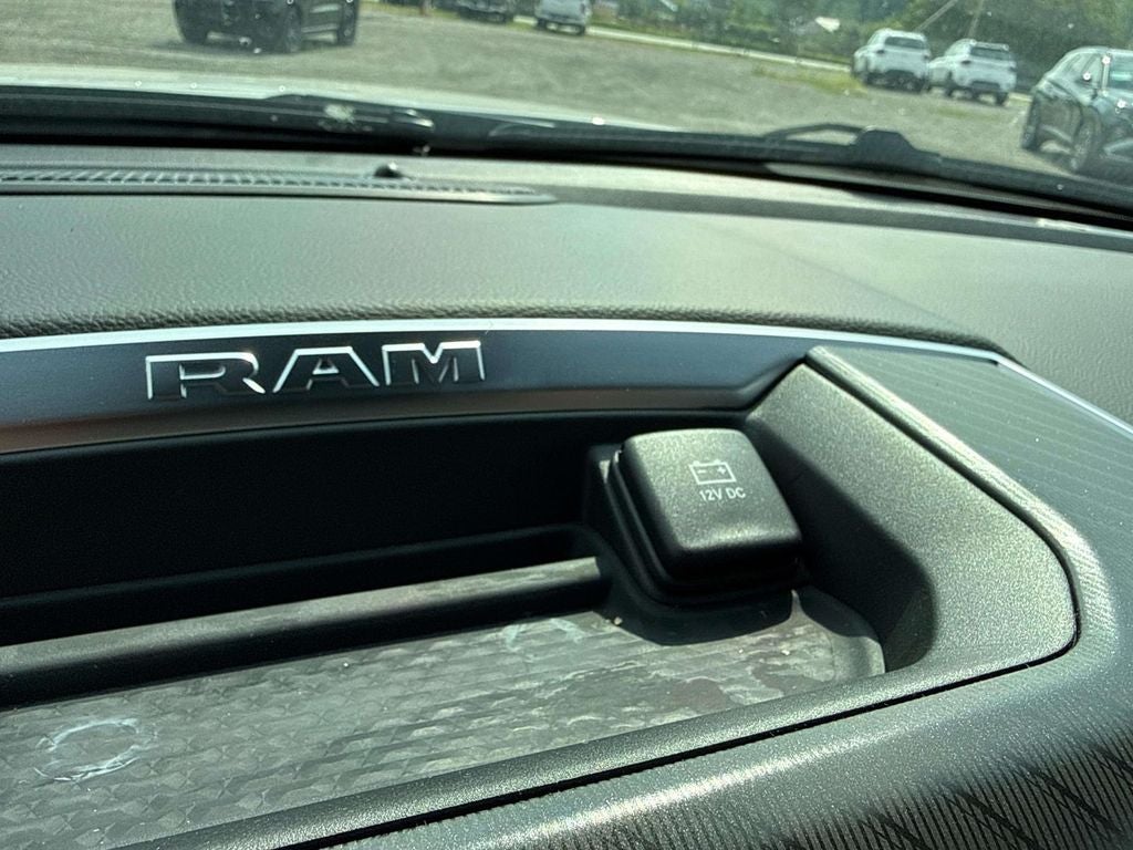 2026 RAM 1500 Big Horn Crew Cab 4x4 5'7' Box